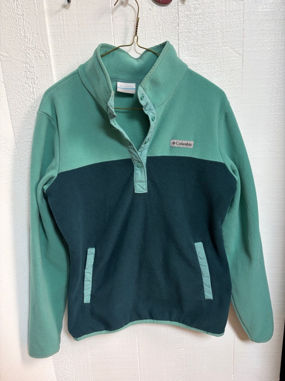 Columbia Two-Tone Mint and Teal Snap Pullover Fleece
